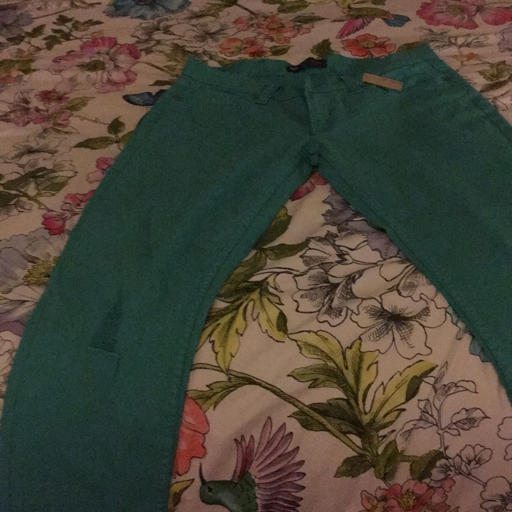 Levi skinny 524 too super low women’s jeans